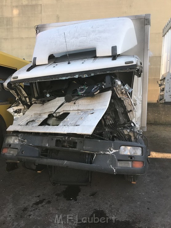 VU LKW A 1 Rich Saarbruecken kurz vorm AK Leverkusen TA P14.jpg